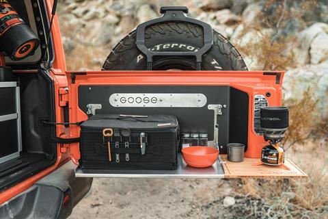 Goose_Gear_JeepWrangler_2018-Pres_JL_TailgateTable_8