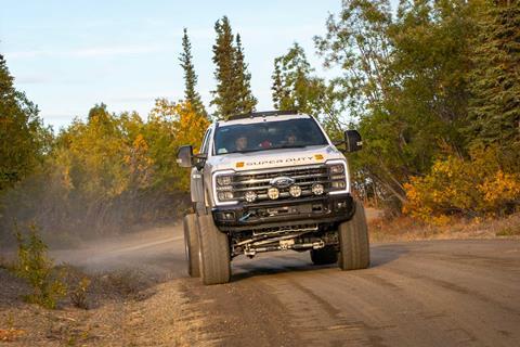 9,000-mile-North-American-adventure-06_credit-Mercedes-Lilienthal