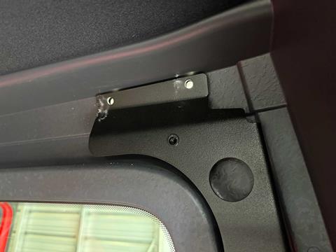 007-OVR-Wrangler-Jl-Rhino-Rack