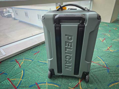 Pelican-Case-Back